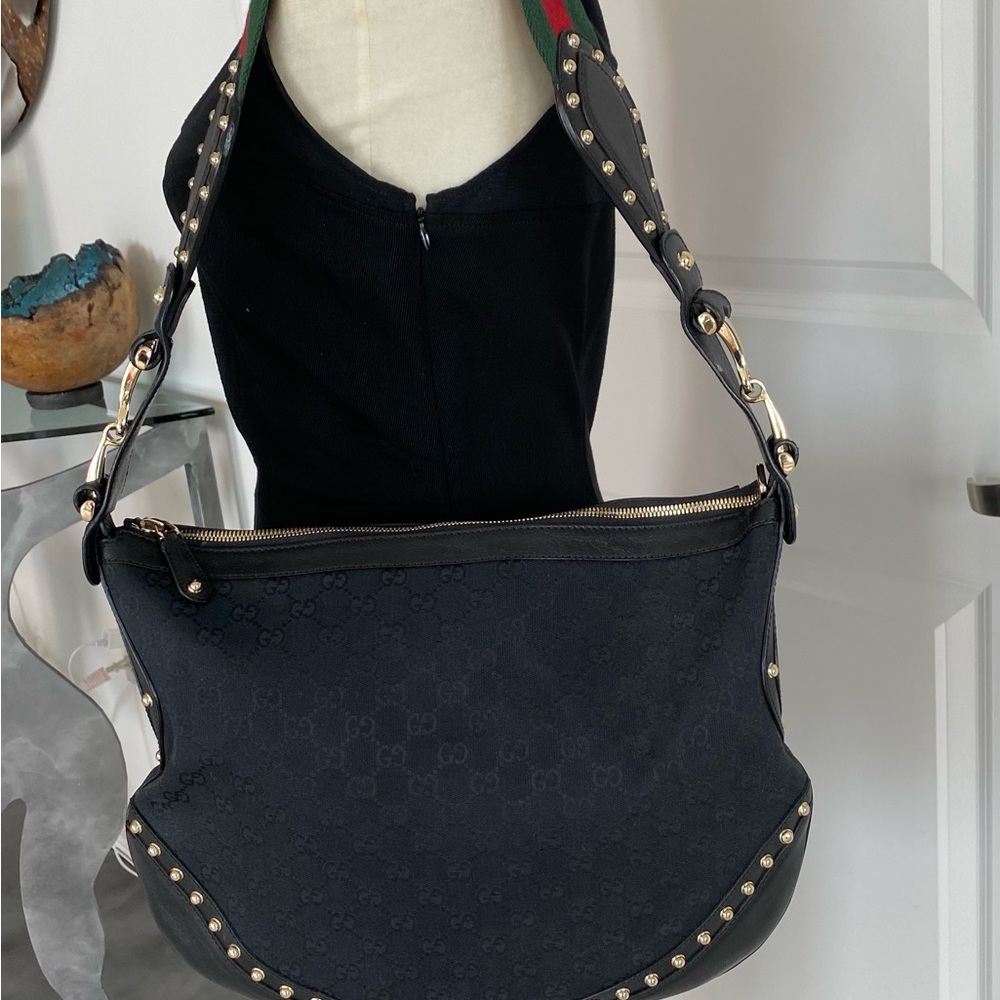 Gucci (never used) Vintage Pelham Half Moon Shoulder Bag with dust bag